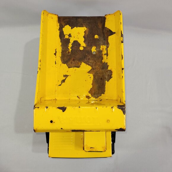 Mighty Tonka 17" Vintage Yellow Metal Dump Truck Construction Vehicle - Picture 4 of 4